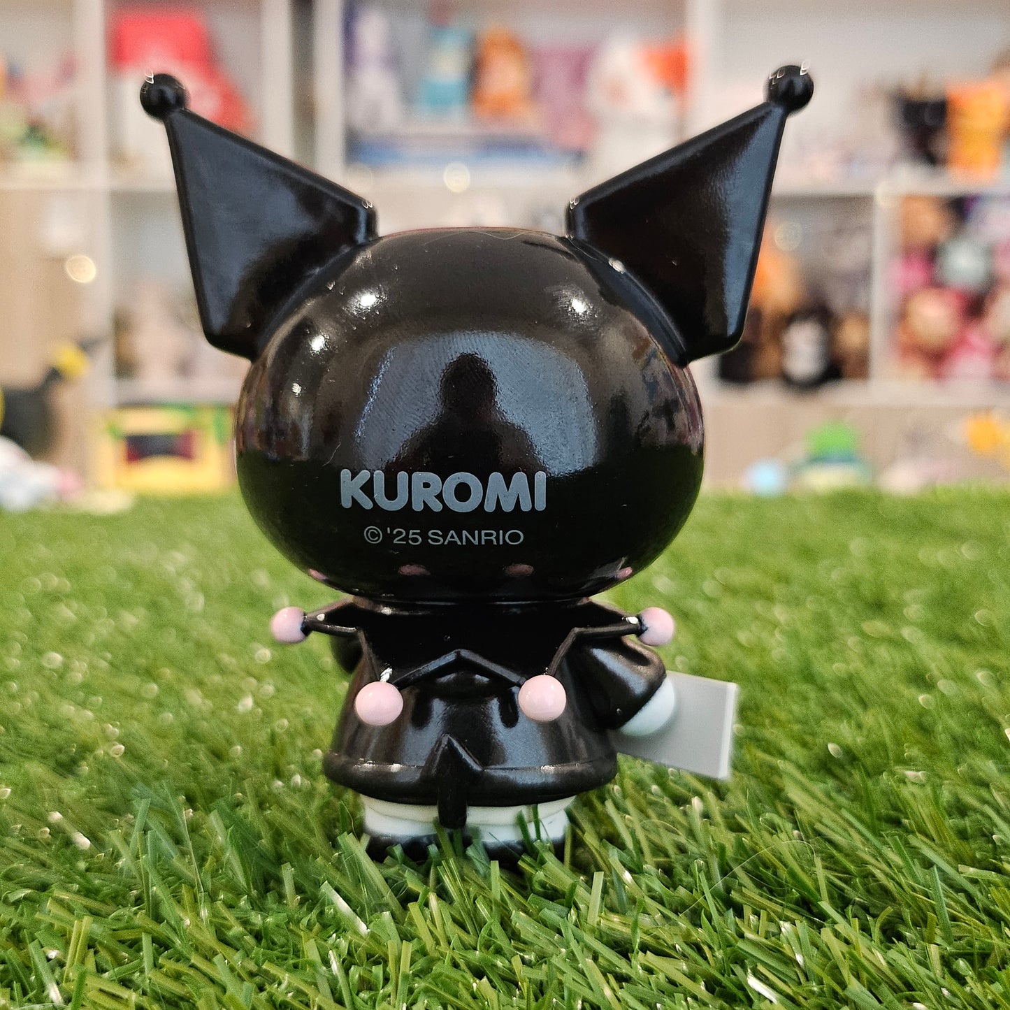 cheeky but charming love letter figure
