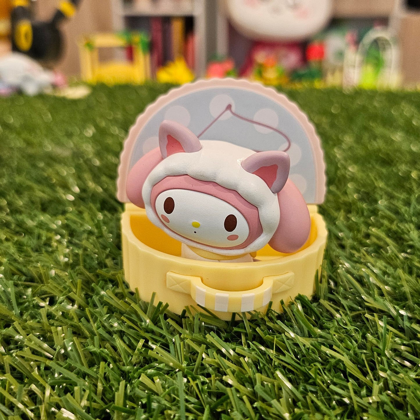 pink bunny meow cat figure