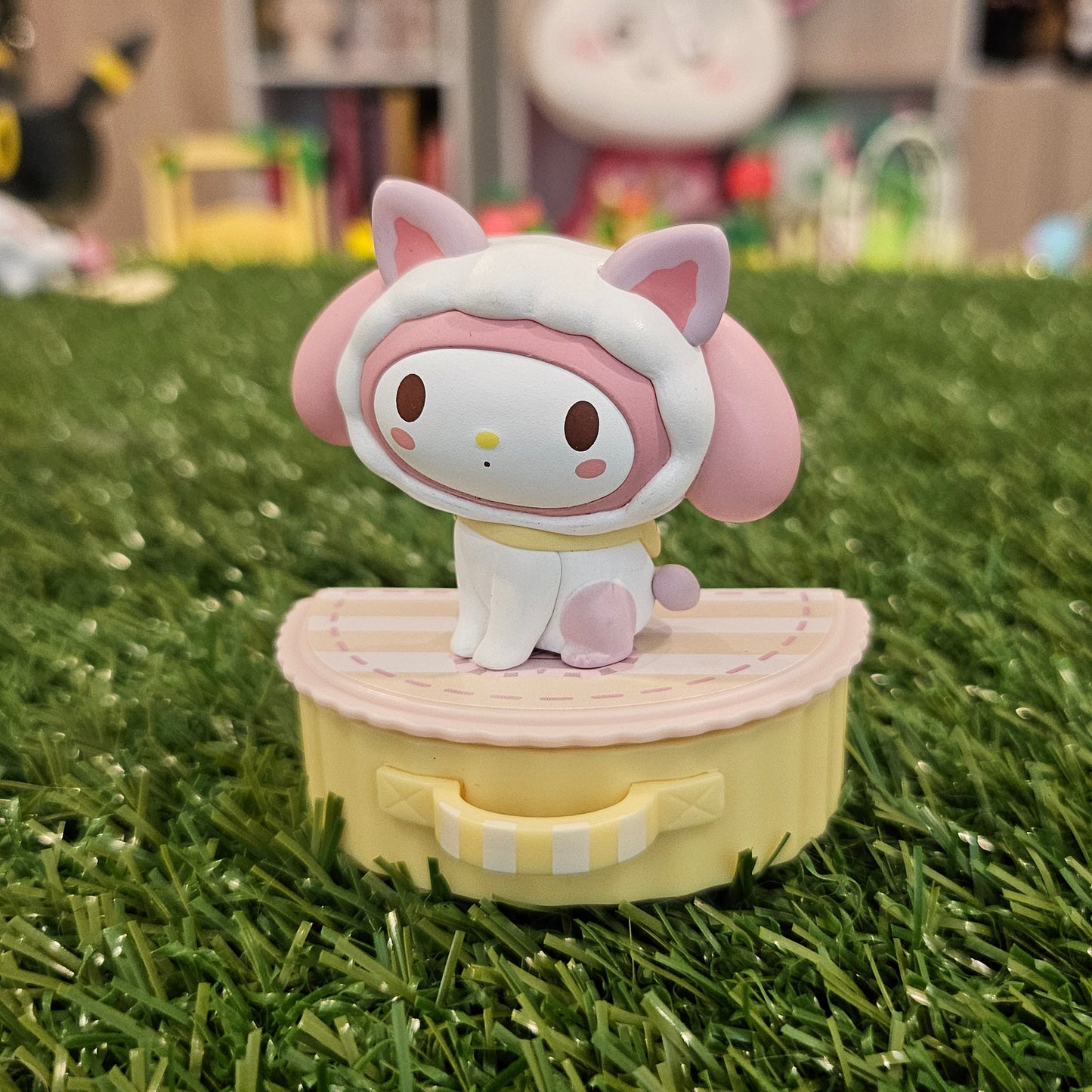 pink bunny meow cat figure