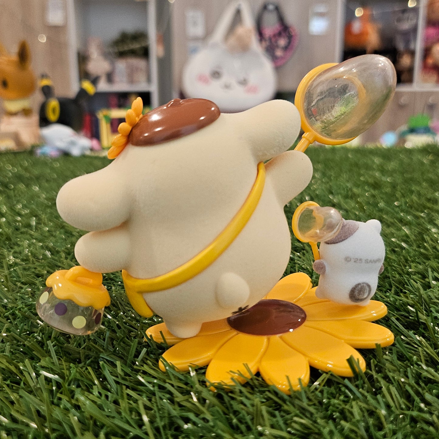 pom and muffin figure