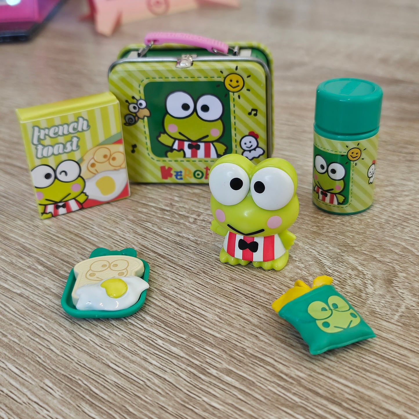 frog lunchbox