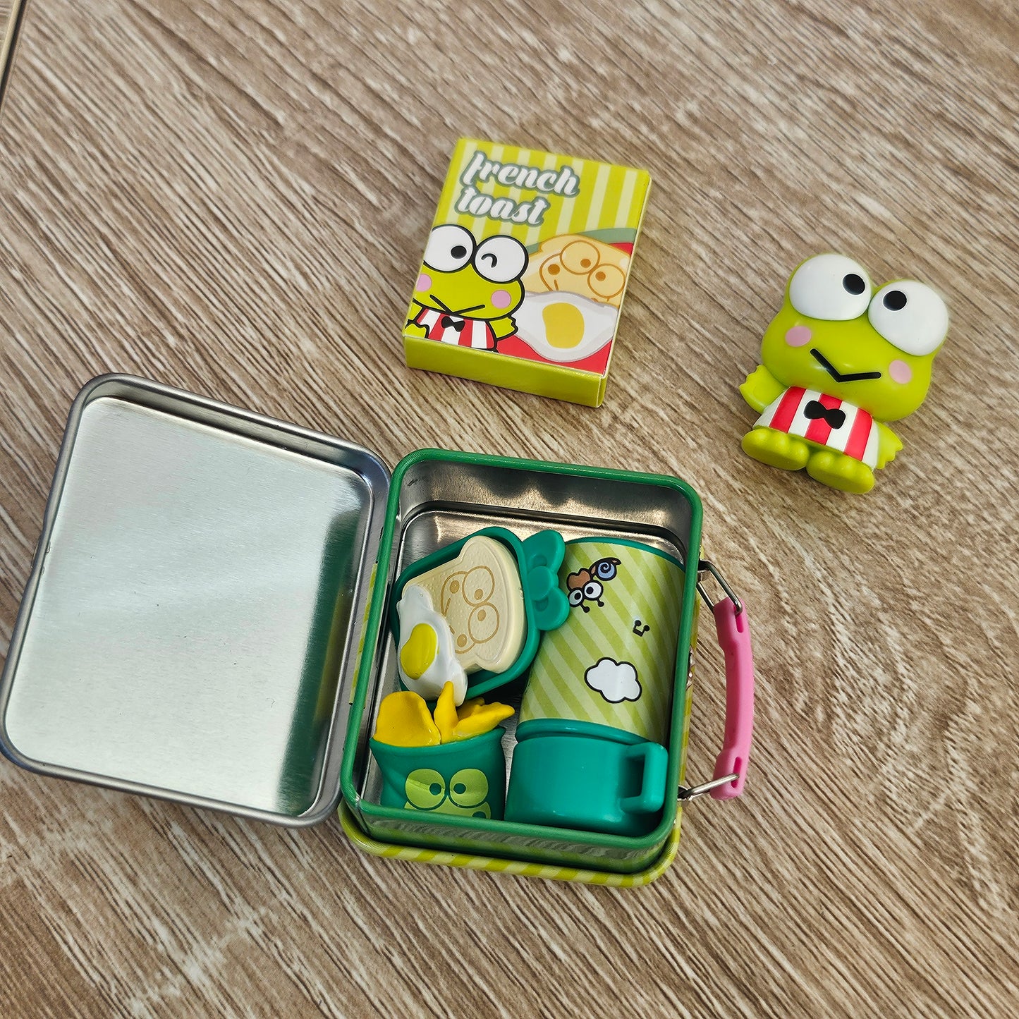 frog lunchbox