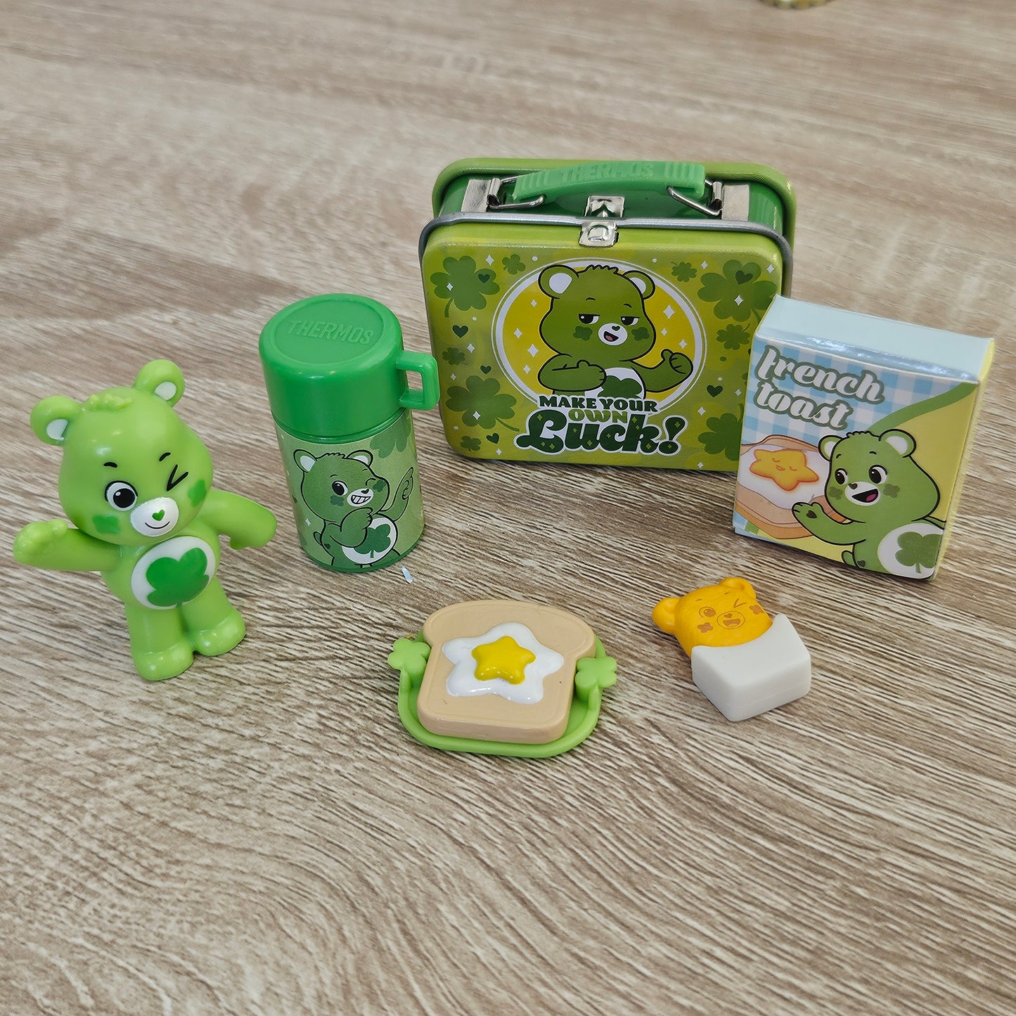 green bear lunchbox