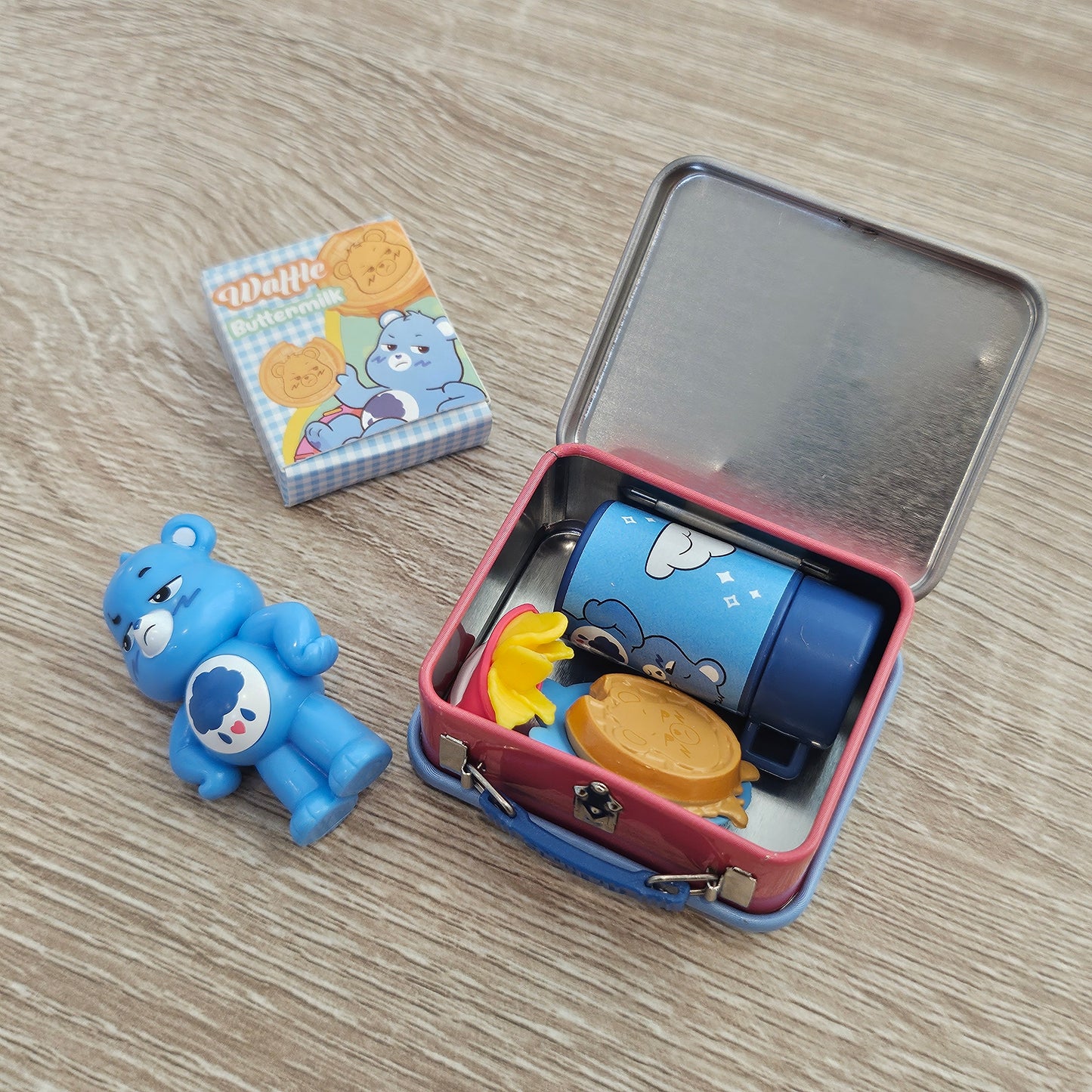 blue bear unchbox