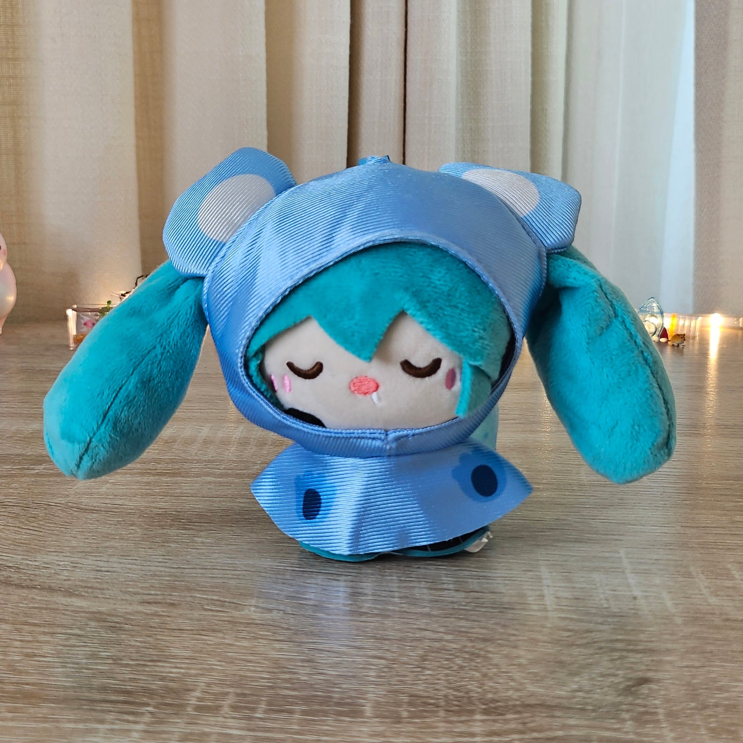raincoat miku (koala)