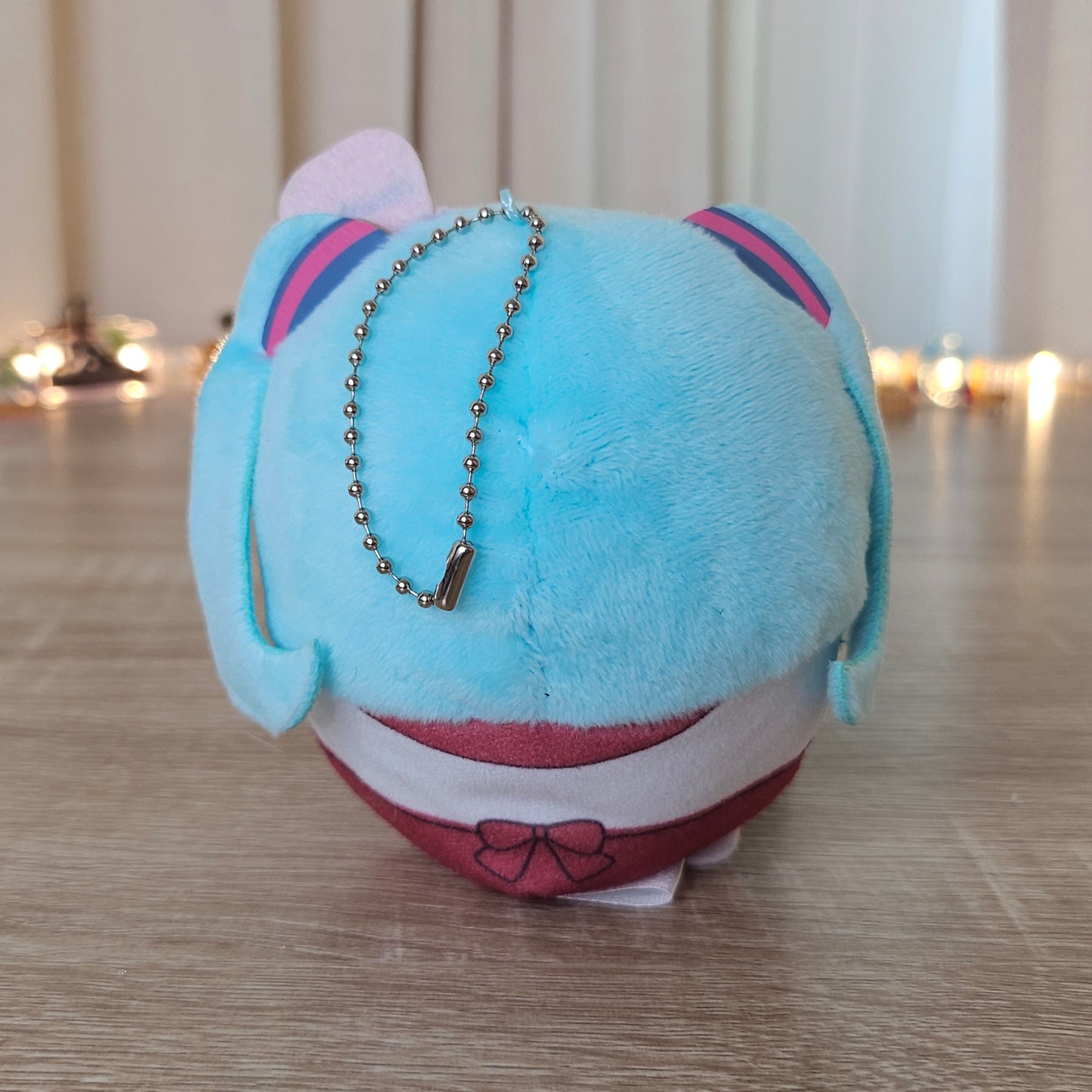 round miku (cinnamoroll cafe)