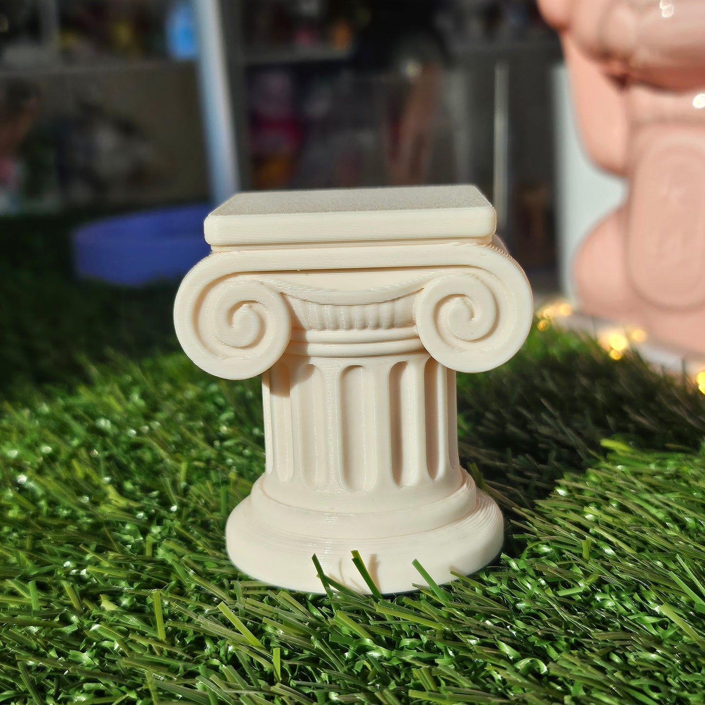 fancy pedestal
