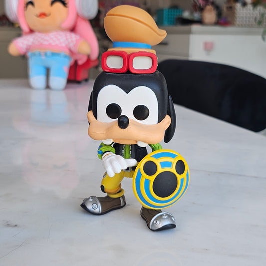 goofy shield pop