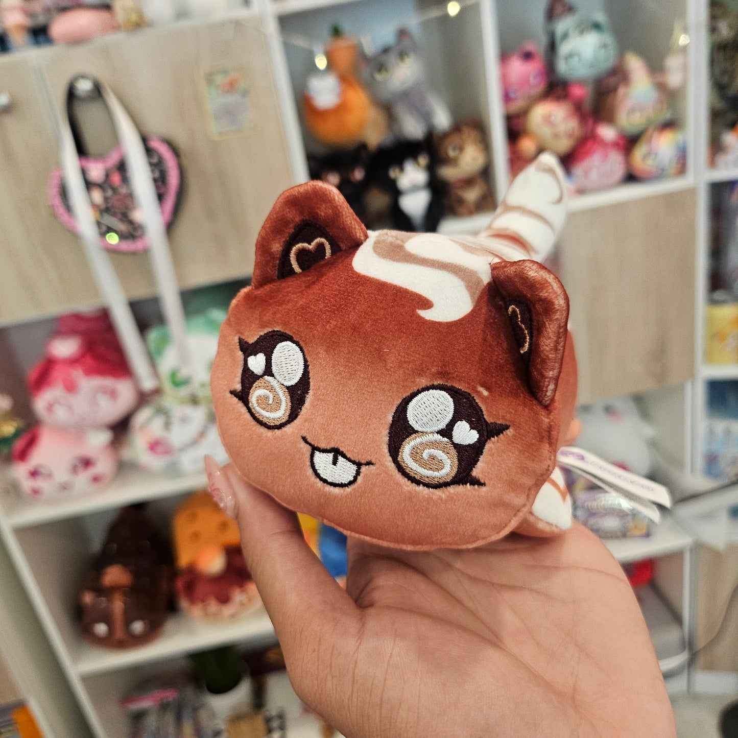LATTE aphmau meemeow blind box plush
