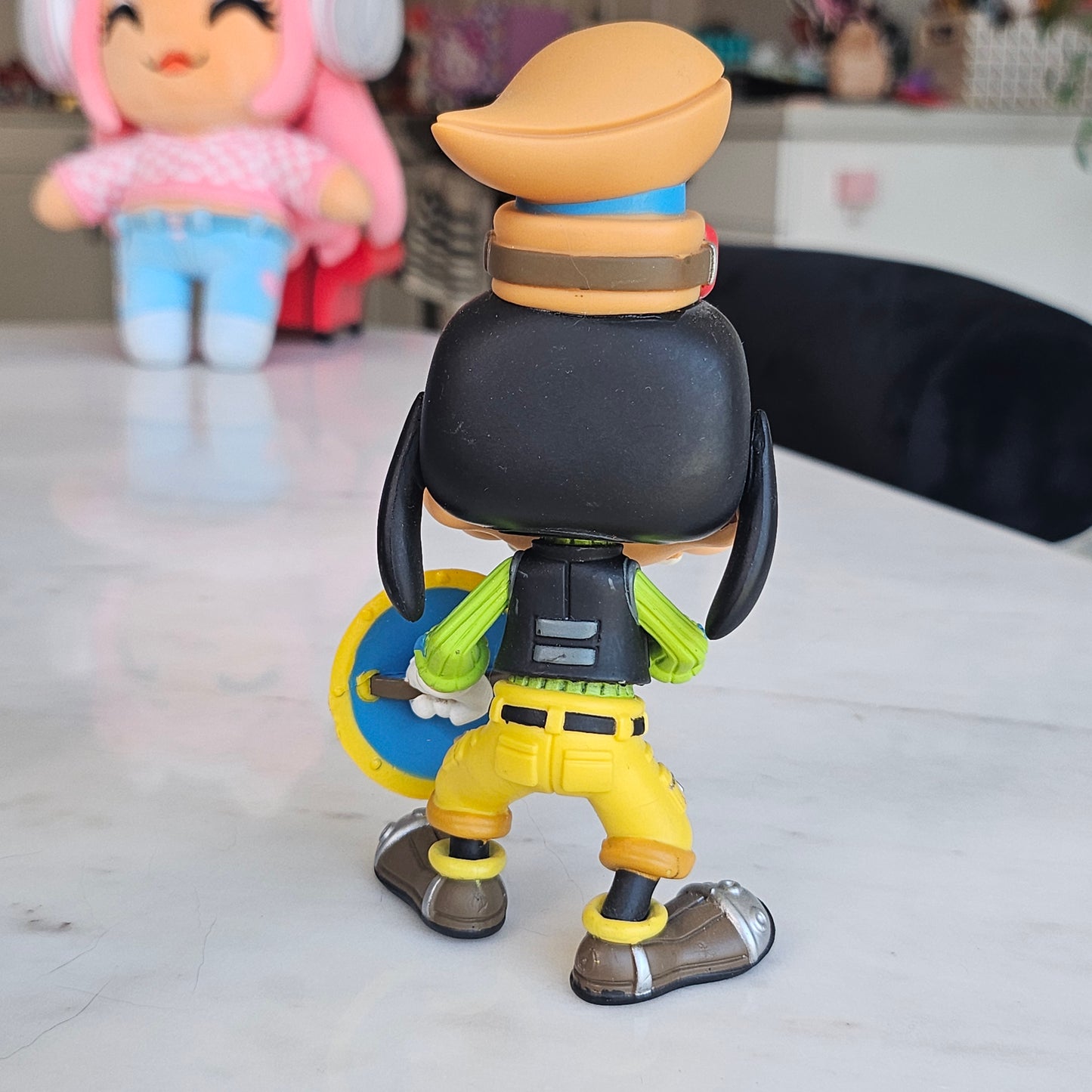 goofy shield pop