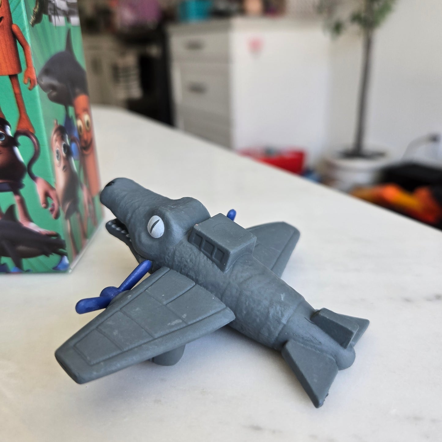 bombardiro crocodilo figure and cards