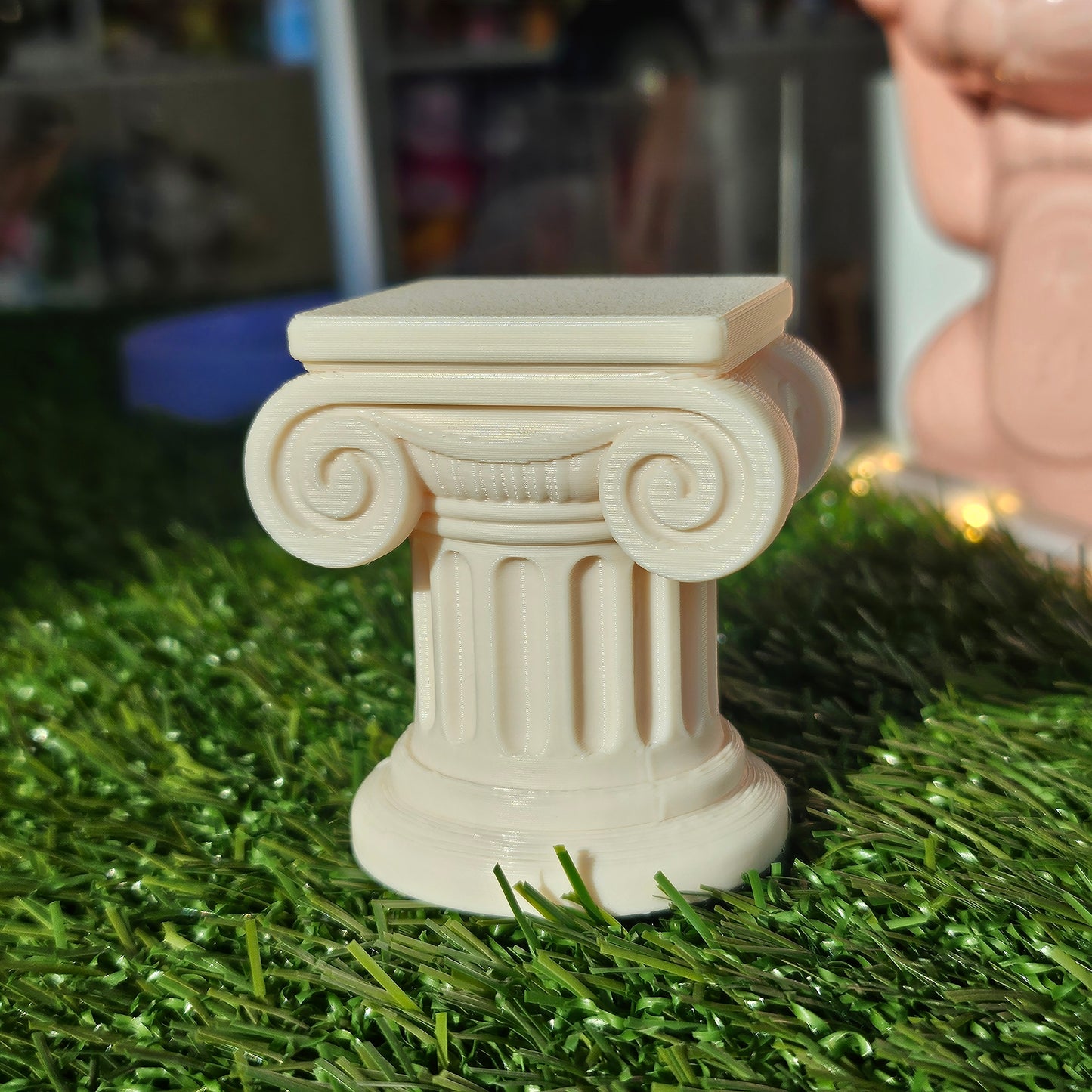 fancy pedestal