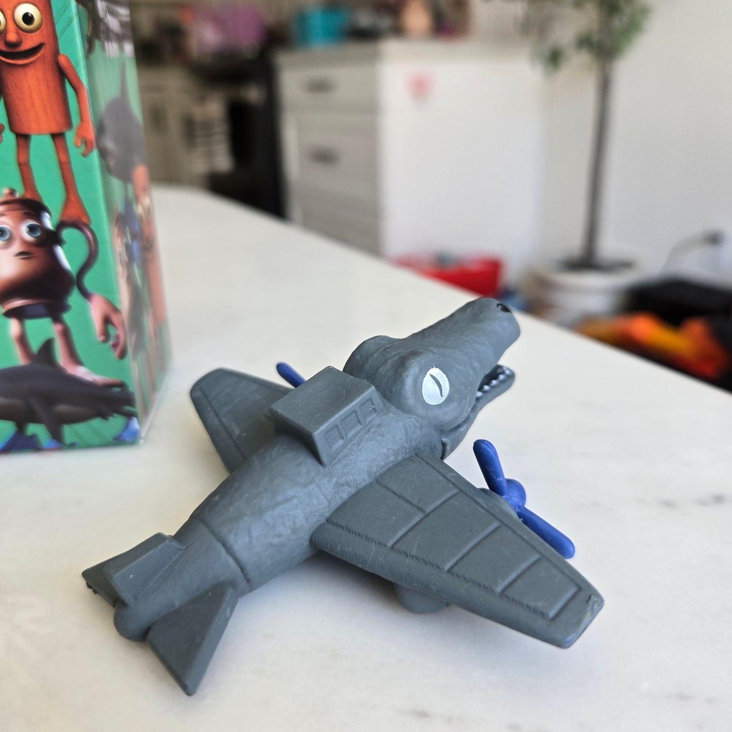 bombardiro crocodilo figure and cards